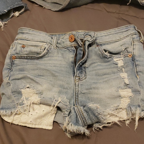 Shorts - Picture 1 of 3